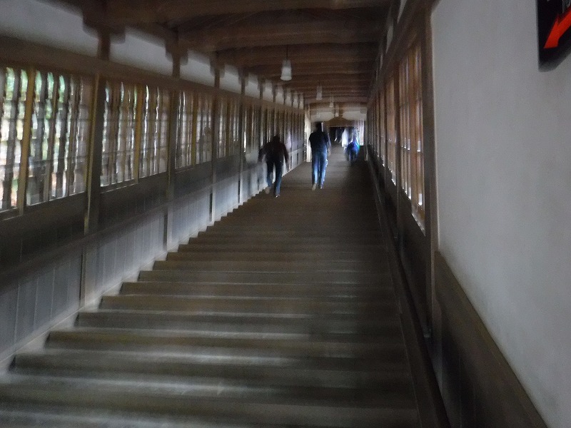 永平寺の階段