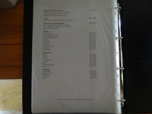 コマネカアットタンガユダウブドのレストラン「バツカルキッチン」のバリキュイジーヌ料理ルームサービスワインリストドリンクリスト4