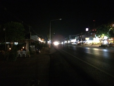タイ_カオラック_カオラック4号線の夜景色2