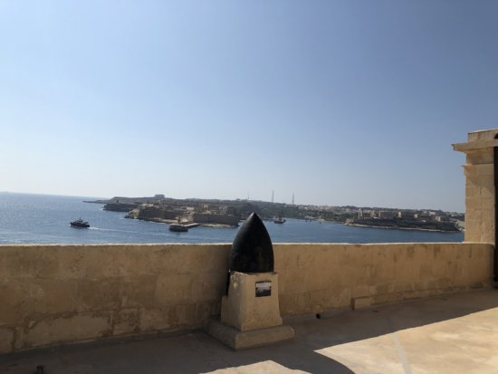 マルタ島_聖エルモ砦National War Museumから見下ろす地中海