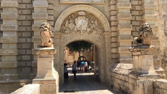 マルタ島の古都イムディーナ_城門ゲート